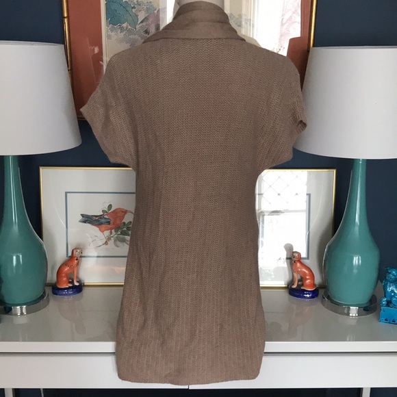 XXS Ann Taylor Short Sleeved, Open Front, Long Knitted Cardigan - Picture 4 of 8